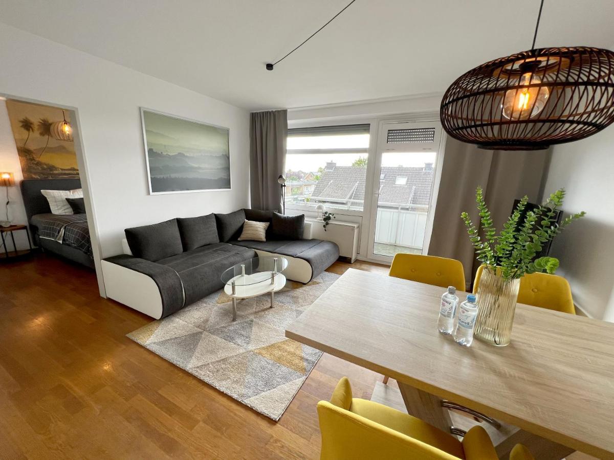 Apartment Beautiful 2-room With Balkony In *
